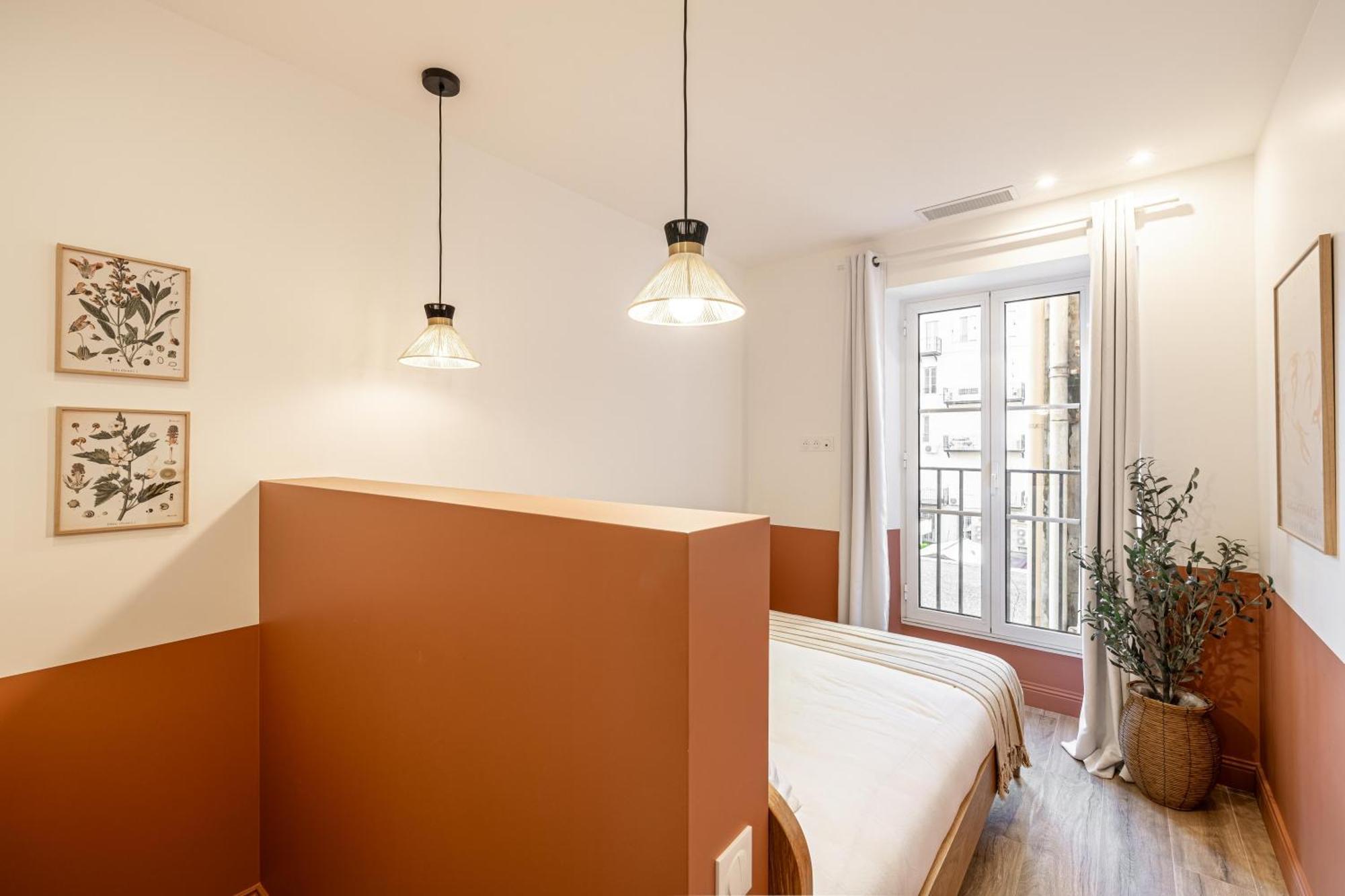 Appartamento New! Remodeled & Spacious 4 Bedroom - 3 Bath - Heart Of - Ac In - With A Large Elevator